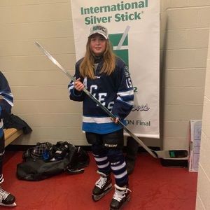 Meet your Posher, Ella